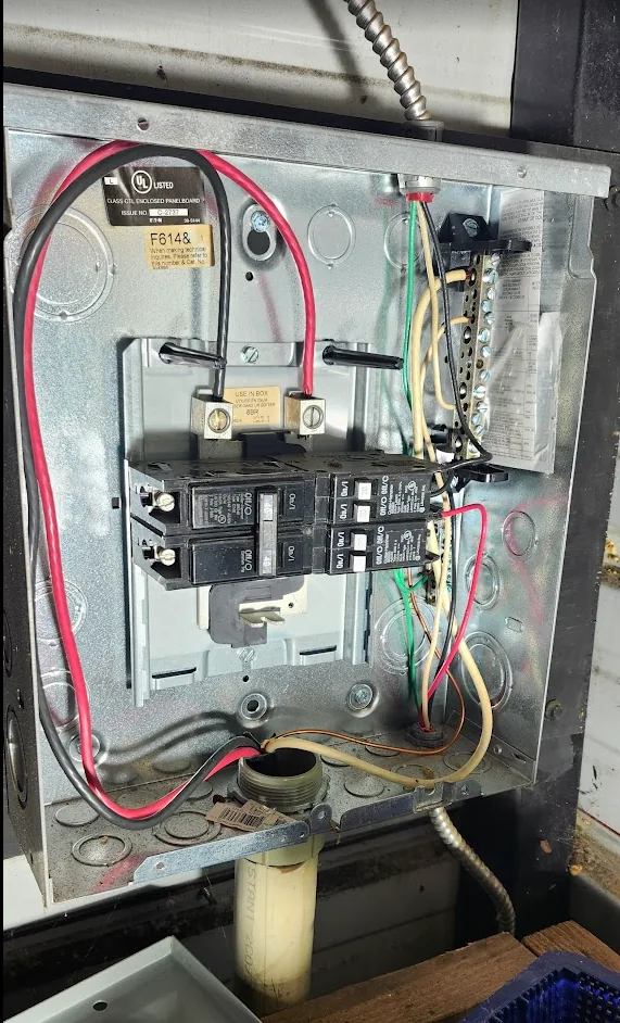 Shop subpanel with the feeder landed directly on the bus — no main breaker